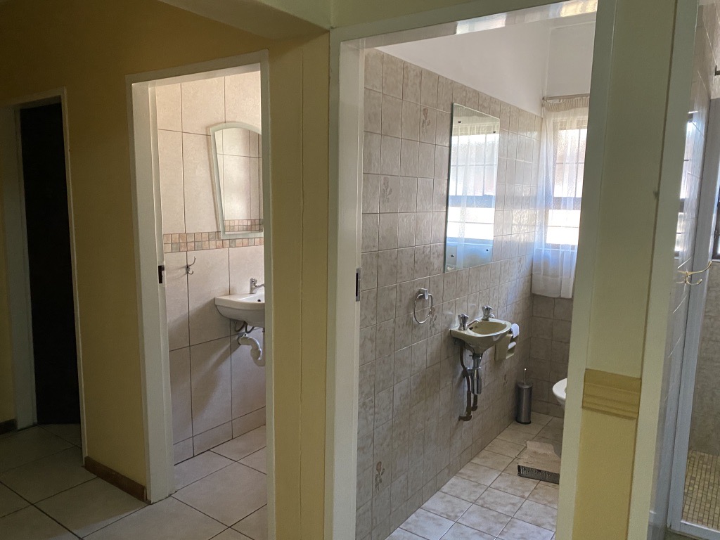 Shared Bathrooms 5 Shared Bathrooms 5